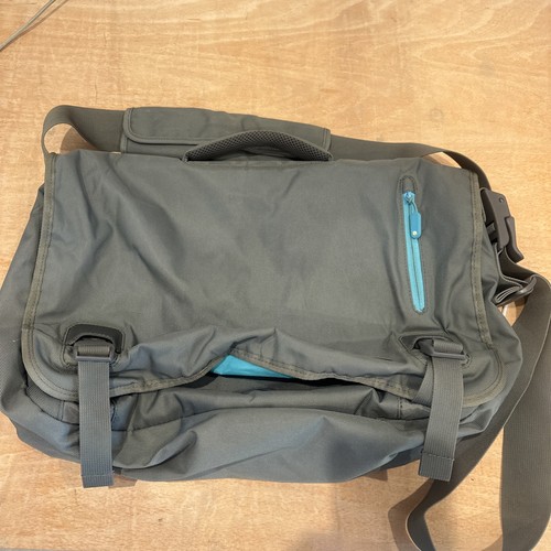 Case messenger bag - in,
