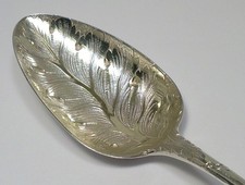 Georgian Sterling Silver Leaf Bowl Serving Spoon (8 ¾”) – Hallmarked 1801