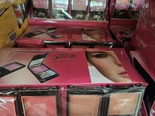 100pcs OF MIXED SAFFRON MAKEUP