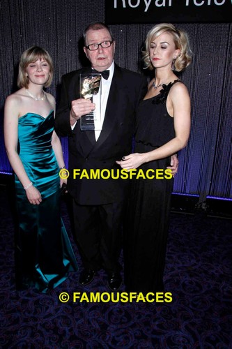 Coronation street cast rare - coronation,