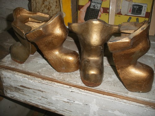 Set reclaimed cast - reclaimed,