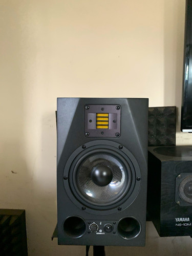 Adam audio a7x wired way - audio,
