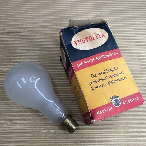 Photographic lamp bulb bc - /,