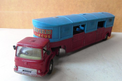 Corgi 1130 chipperfields - corgi,