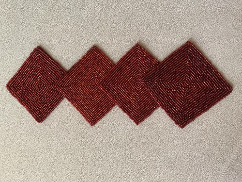 Vintage red glass seed bead - red,