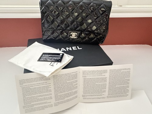 Chanel classic flap - chanel,