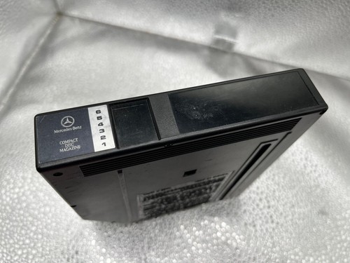 Mercedes benz magazine - mercedes-benz, 6