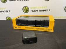 UNIVERSAL HOBBIES 6882 1:32 SCALE 20 SQUARE SILAGE BALES (WRAPPED BLACK)