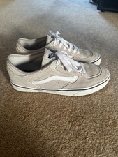 Vans Youth Rowley Size 8 (beige)