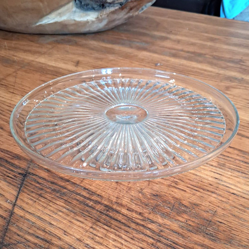 Clear round pressed glass - clear,