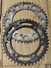 SUZUKI RGV250 RGV250M/P VJ22A REAR SPROCKETS X2 USED 44T ALLOY + 43T OEM ITEM 