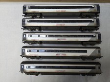 5x Hornby East Coast Trains Coaches – R4440 R4441 R4442 R4443 – Weathered - OO