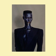 A2 GRACE JONES 1981 Portrait