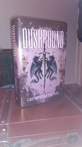Duskbound grenwich lennox - &,
