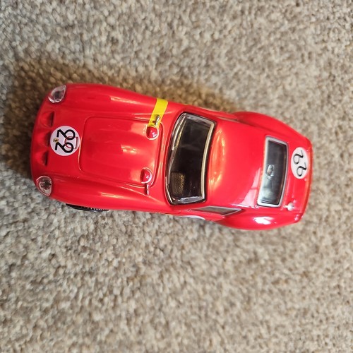 Ferrari 250 gto number red - 250, 22