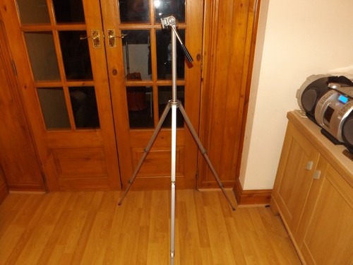 Velbon tripod small - tripod, compact