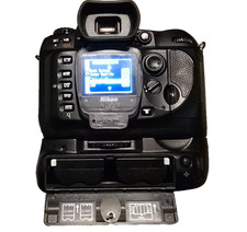 Nikon D100 Body & MB-D100 Grip