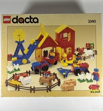 Lego DUPLO 1040 Dacta Farm Set