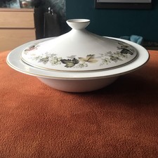 Royal Doulton Larchmont Lidded