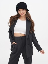 Women's Black Cloche Hat –