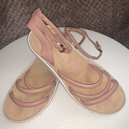 Ladies pink leather sandals - pink,