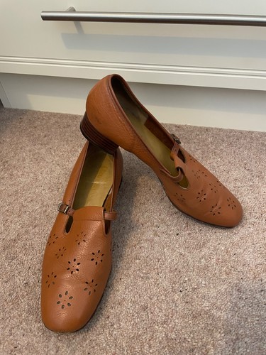 Vintage church brown srap - church's,