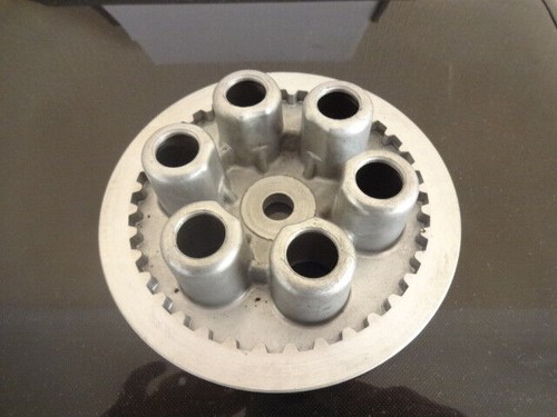 Suzuki gt380 clutch centre - ~,