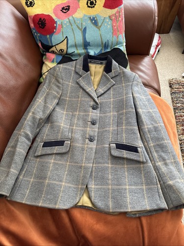 Stunning pale blue - mears, wool