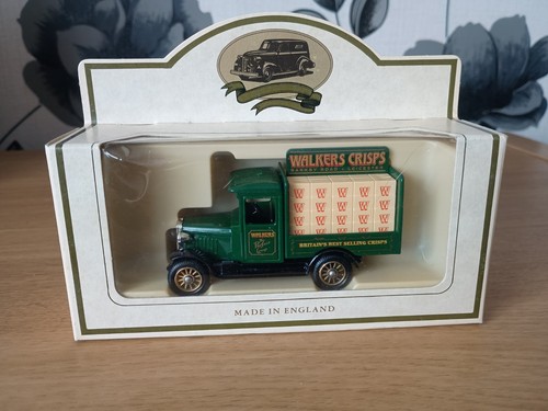 Lledo walkers crisps diecast - crisps,