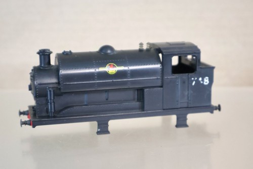 Triang r153 body for black - r153, br