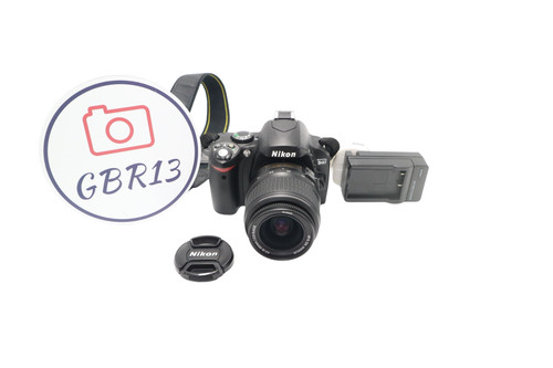 Nikon d40 camera 1mp - d40, 6.1mp