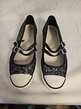 Women’s Converse Dainty Mary