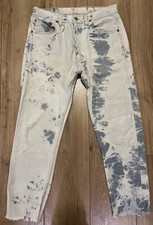 Levi’s 501 bleachers