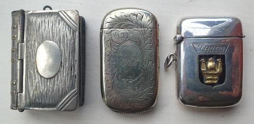 Three antique vesta cases - vesta,