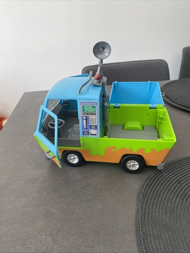 Scooby doo mystery machine - mystery,
