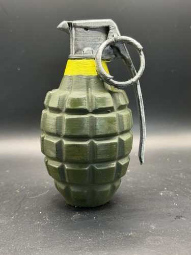 Ww2 usa pineapple hand grenade - hand,