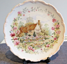 LOVELY ROYAL ALBERT 8.5" PLATE
