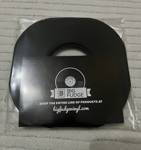 Black paper inner sleeves - 7”,