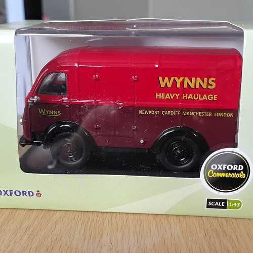 Oxford diecast austin van - diecast,