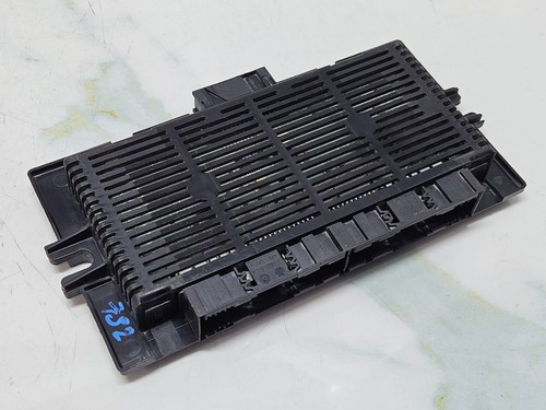 Bmw e90 e91 - e91, footwell