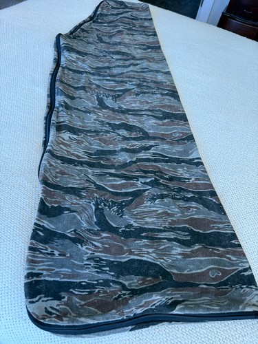 Tree bark camouflage compound - tree,