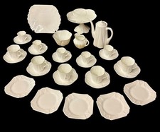 SHELLEY ART DECO DAINTY WHITE 35 PIECE BREAKFAST SET INC.COFFEE POT SH81