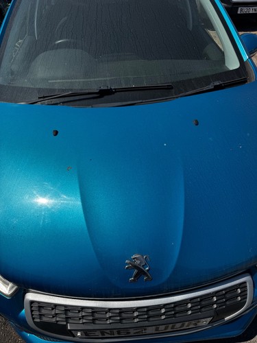 Peugeot 208 2012 - 2012, bonnet