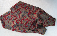 CRAVAT RED GOLD PAISLEY 6.25