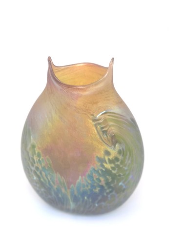 Gold aurene vase with green - aurene,