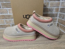 Brand New UGGs Size 6