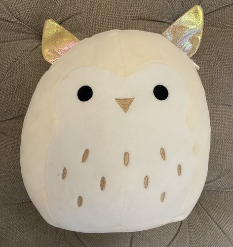 Super cute squishmallows vee - cute,