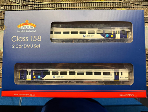 Bachmann class 158 northern - oo,