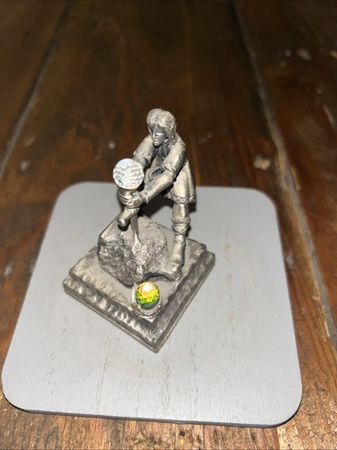 Mark locker excalibur figurine - mark,