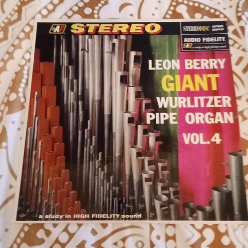 Leon berry giant wurlitzer - leon,